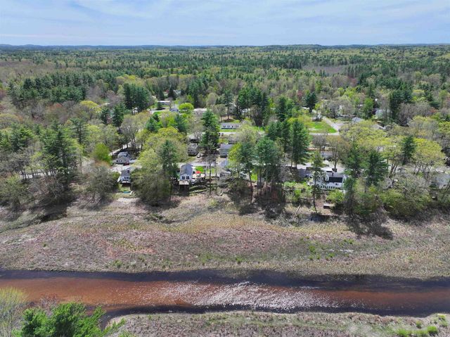 9 Riverside Drive, Fremont, NH 03044