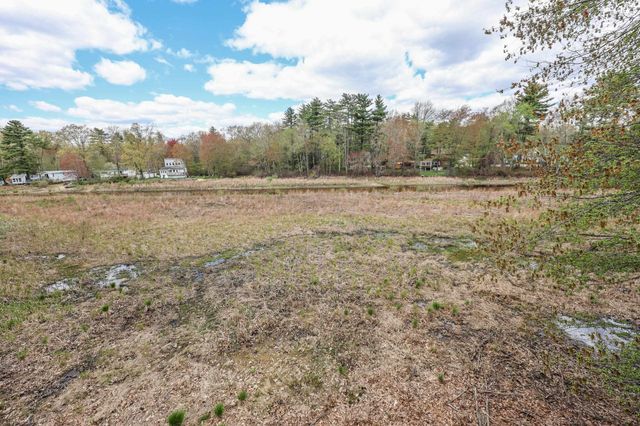 9 Riverside Drive, Fremont, NH 03044