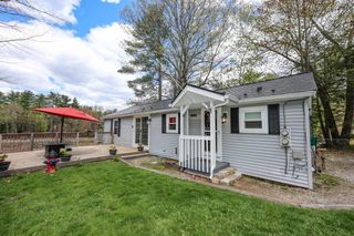 9 Riverside Drive, Fremont, NH 03044