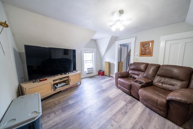 67 Pennacook Street, Manchester, NH 03104