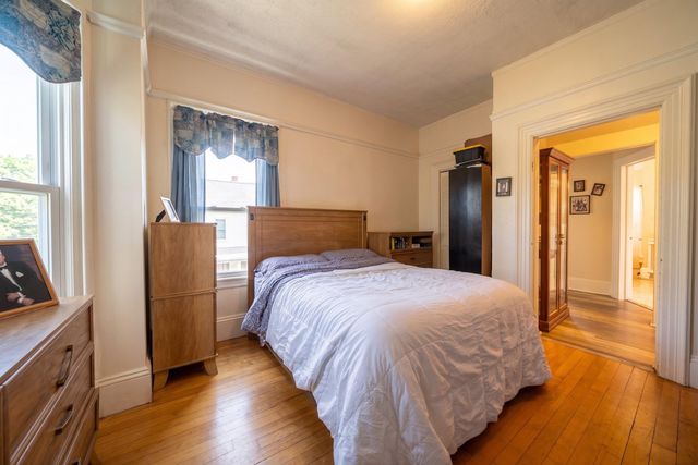 67 Pennacook Street, Manchester, NH 03104