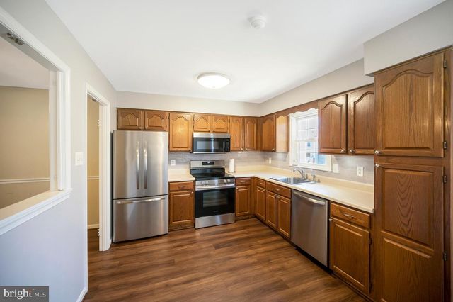 12950 LOCKLEVEN LN, Woodbridge, VA 22192