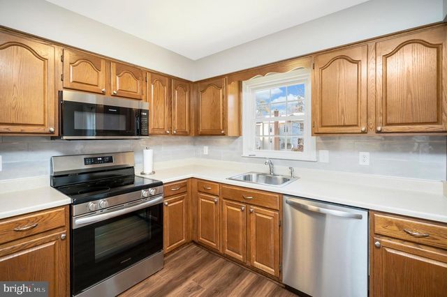 12950 LOCKLEVEN LN, Woodbridge, VA 22192