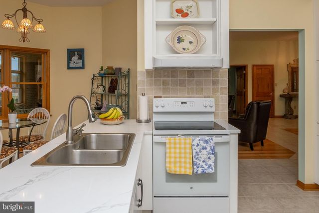 536 REMINGTON DRIVE, Shippensburg, PA 17257