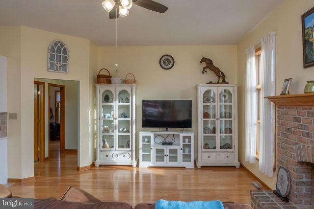 536 REMINGTON DRIVE, Shippensburg, PA 17257
