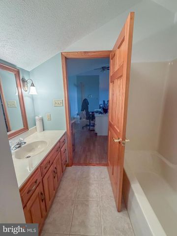 536 REMINGTON DRIVE, Shippensburg, PA 17257