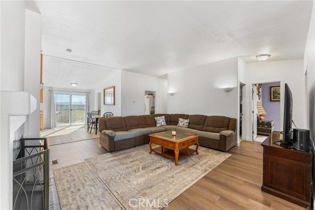 9890 Sue Ave, Rosamond, CA 93560