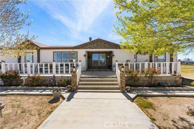 9890 Sue Ave, Rosamond, CA 93560