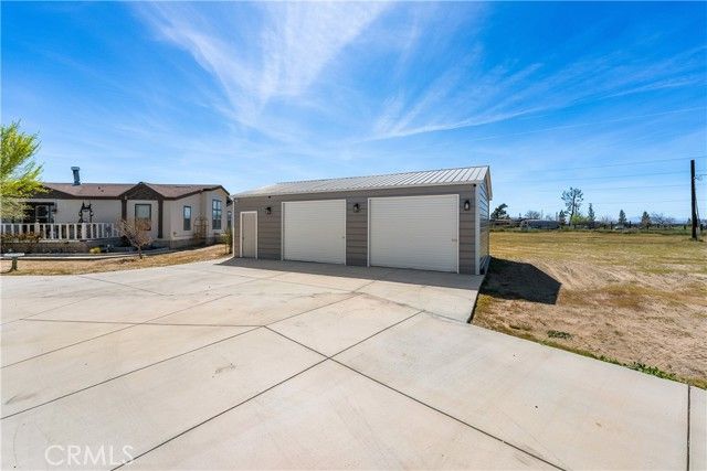 9890 Sue Ave, Rosamond, CA 93560