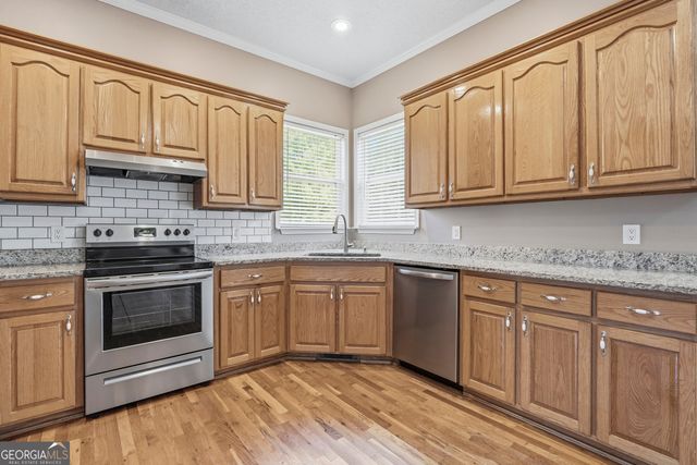 104 Henry Drive, Gray, GA 31032