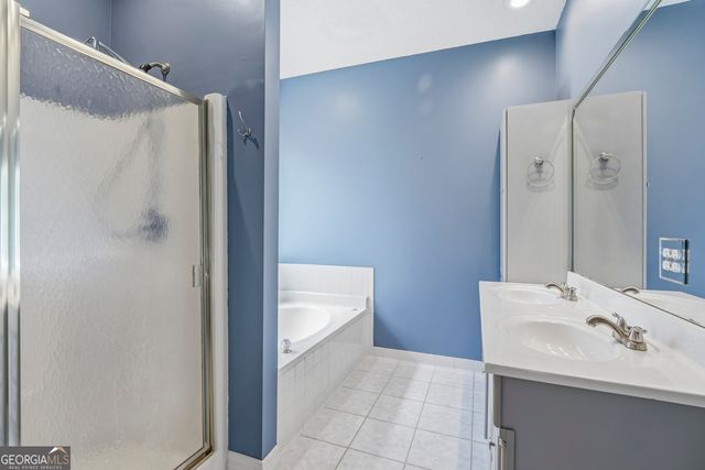 104 Henry Drive, Gray, GA 31032