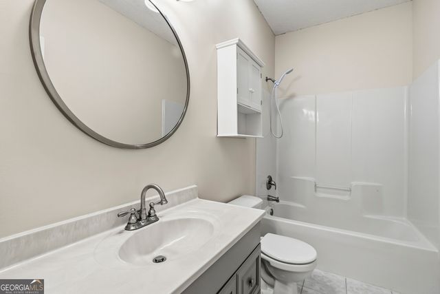104 Henry Drive, Gray, GA 31032