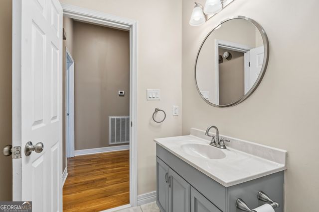 104 Henry Drive, Gray, GA 31032