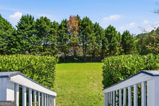 104 Henry Drive, Gray, GA 31032