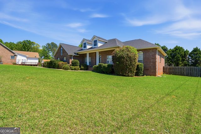 104 Henry Drive, Gray, GA 31032
