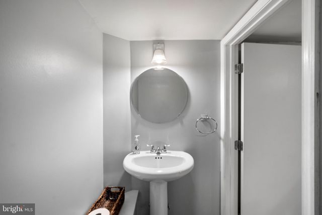 30 SHADY NOOK, Baltimore, MD 21228