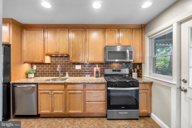 30 SHADY NOOK, Baltimore, MD 21228