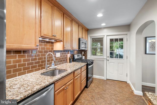 30 SHADY NOOK, Baltimore, MD 21228