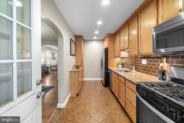 30 SHADY NOOK, Baltimore, MD 21228