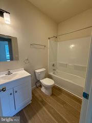 238 E PHILADELPHIA ST #6, York, PA 17403