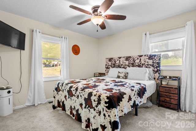 3691 Vantage Heights Circle, Lenoir, NC 28645