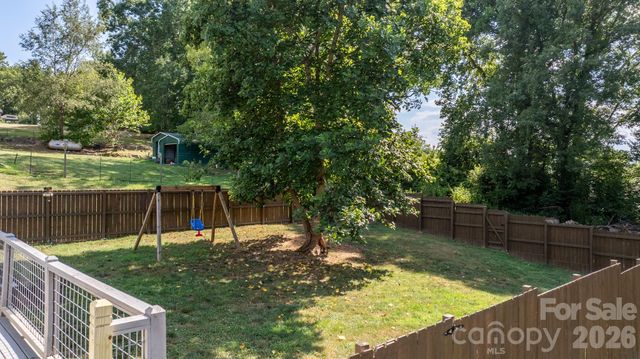 3691 Vantage Heights Circle, Lenoir, NC 28645