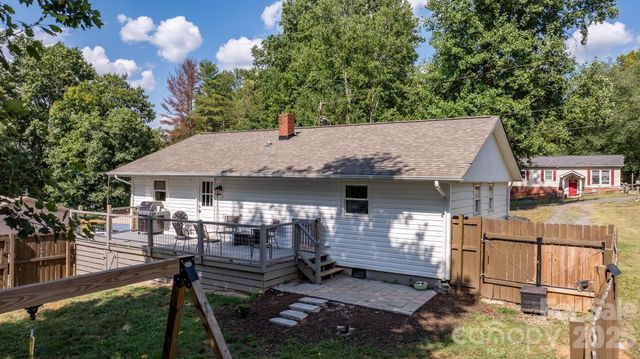 3691 Vantage Heights Circle, Lenoir, NC 28645