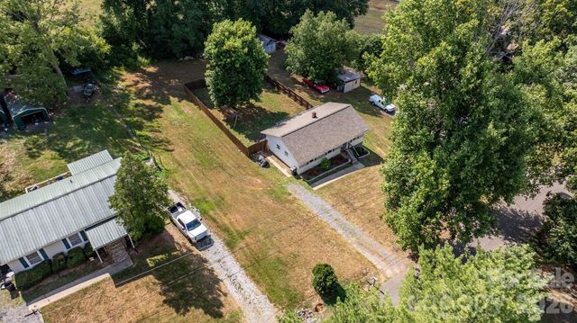 3691 Vantage Heights Circle, Lenoir, NC 28645