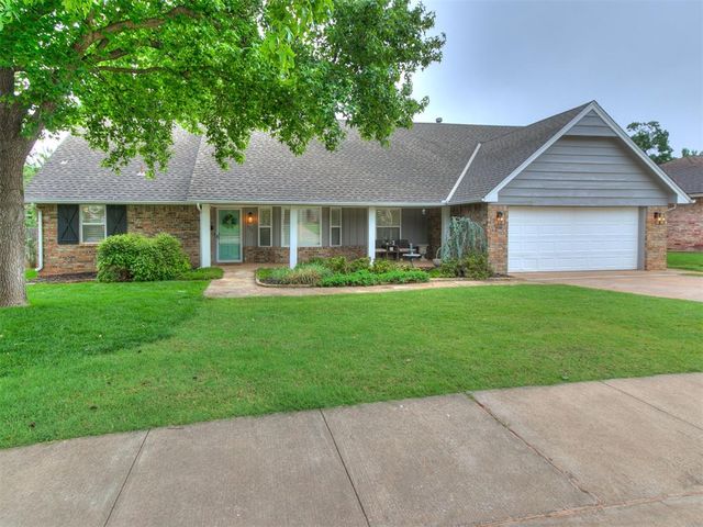 722 Pine Oak Drive, Edmond, OK 73034