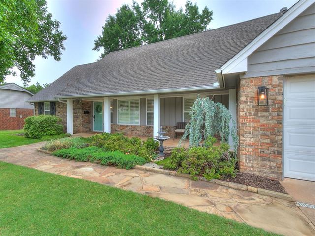 722 Pine Oak Drive, Edmond, OK 73034