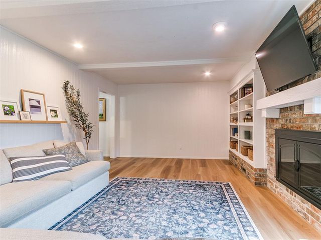 722 Pine Oak Drive, Edmond, OK 73034