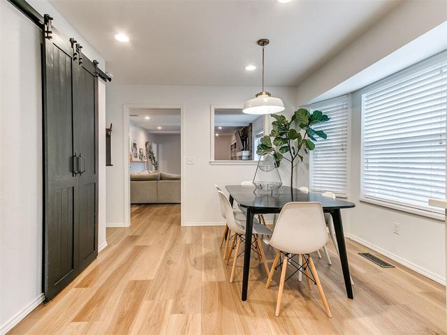 722 Pine Oak Drive, Edmond, OK 73034