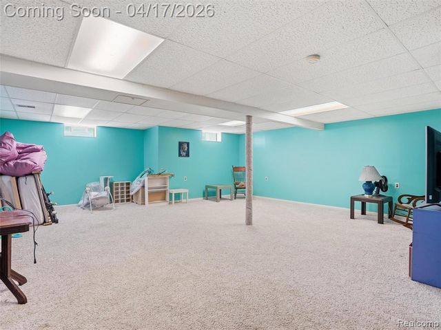 4695 Melanie Lane, White Lake, MI 48383