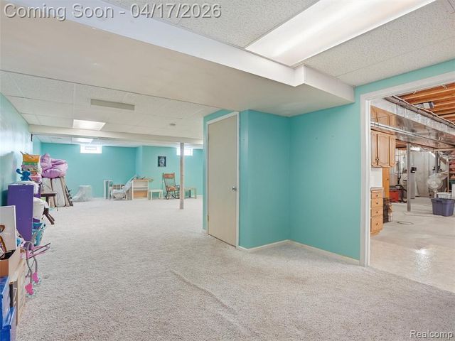 4695 Melanie Lane, White Lake, MI 48383