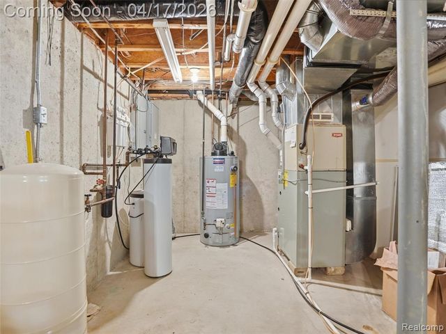 4695 Melanie Lane, White Lake, MI 48383