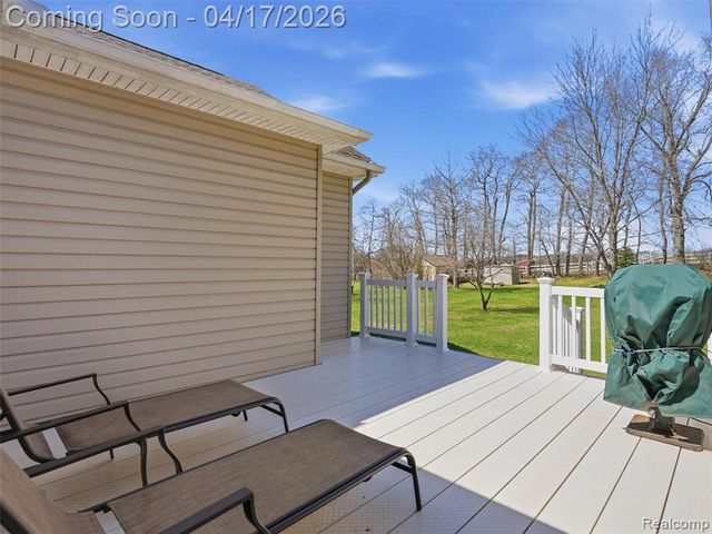 4695 Melanie Lane, White Lake, MI 48383