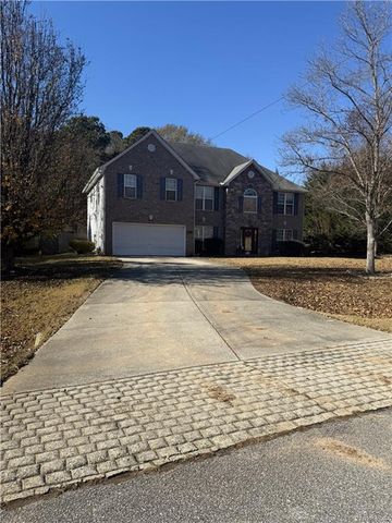 829 Sweden Forest Cove, Hampton, GA 30228