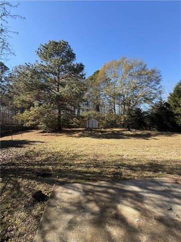 829 Sweden Forest Cove, Hampton, GA 30228