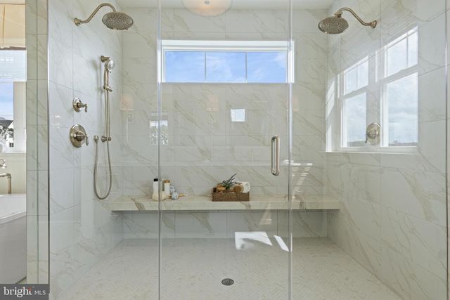 145 LEXINGTON MANOR, Glenmoore, PA 19343