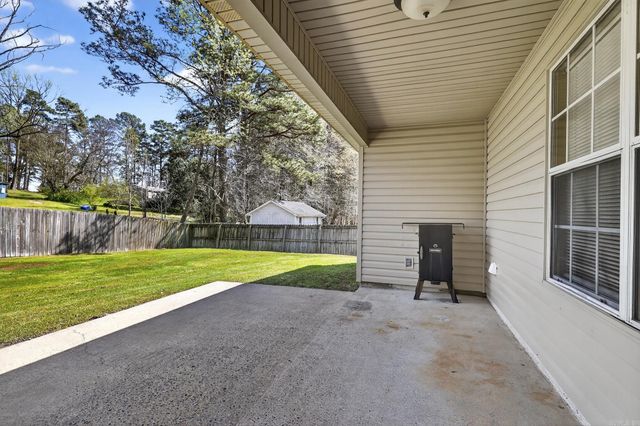 2002 Auburn Hills Drive, Benton, AR 72015