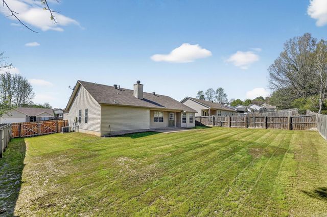 2002 Auburn Hills Drive, Benton, AR 72015