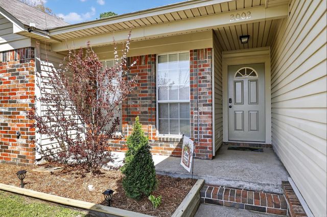 2002 Auburn Hills Drive, Benton, AR 72015