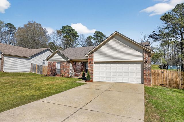 2002 Auburn Hills Drive, Benton, AR 72015