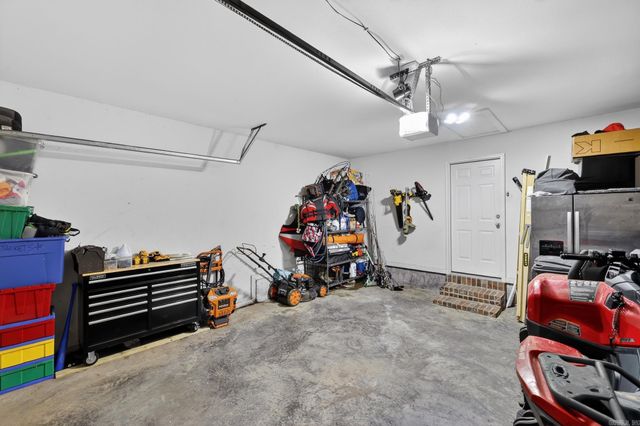 2002 Auburn Hills Drive, Benton, AR 72015