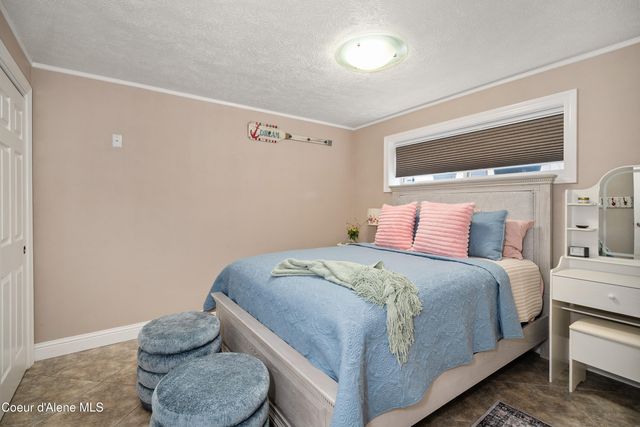 311 S Shoreline Dr, 3, Liberty Lake, WA 99019
