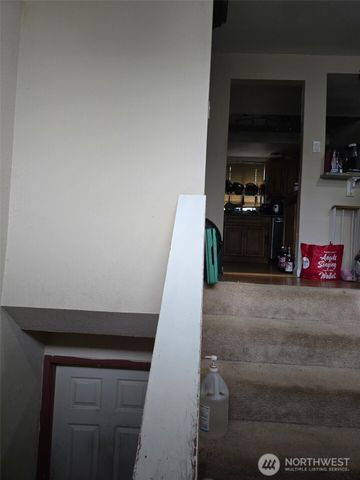 25611 126th Place SE, Kent, WA 98030