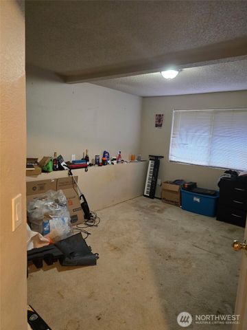 25611 126th Place SE, Kent, WA 98030