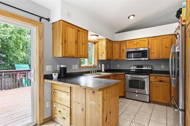408 5th Street, Altoona, WI 54720