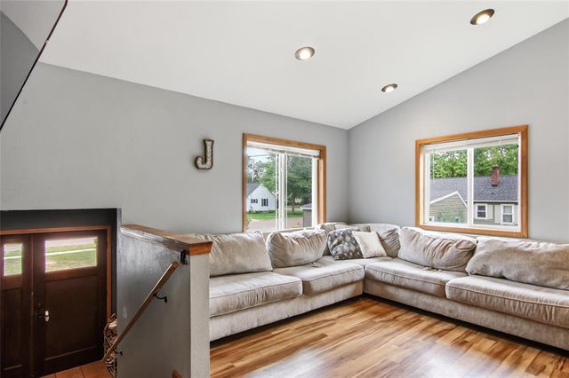 408 5th Street, Altoona, WI 54720
