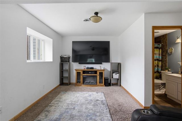 408 5th Street, Altoona, WI 54720